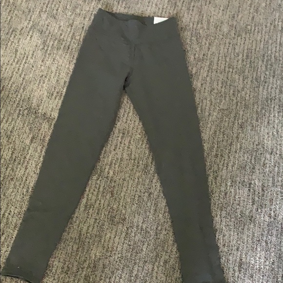 aerie Pants - Grey Aerie Chill Leggings/ OG OFFLINE